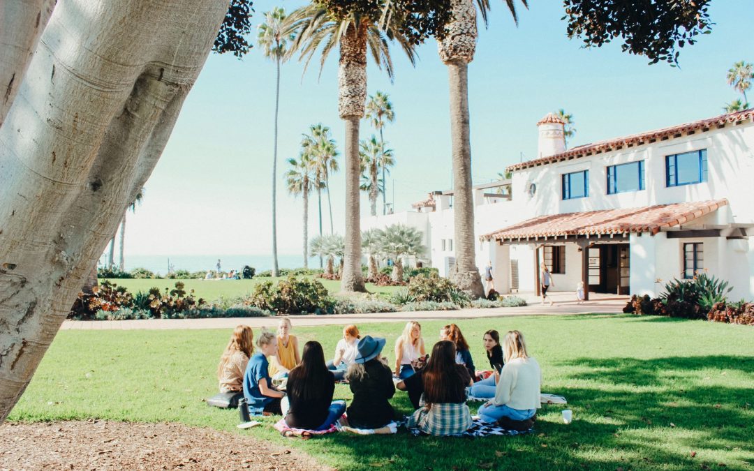 How I Built a 200,000-Person Paid Membership Community With $0 in the Bank to Start