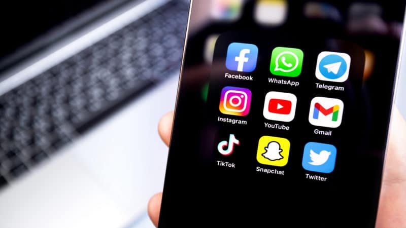 Webinar: Mastering social media SEO to increase discoverability and traffic by Cynthia Ramsaran