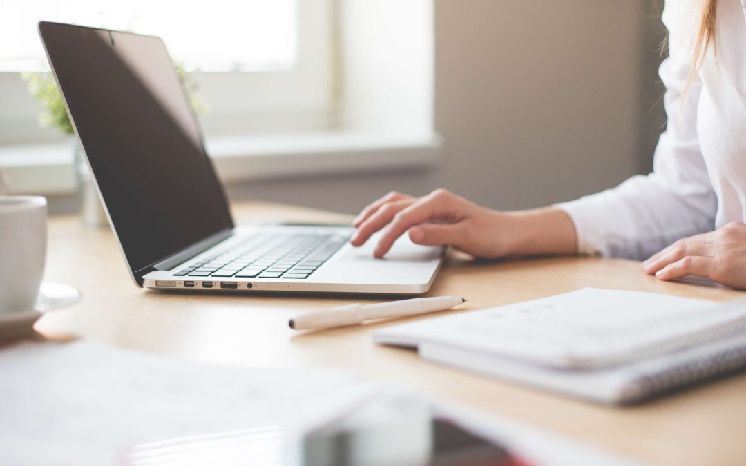 6 LinkedIn Experts Gave Me Their Personal Branding Secrets — I Tried Them All