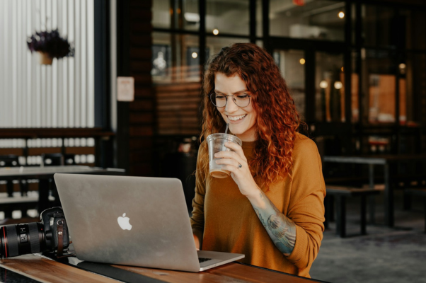 Buffer vs. Hootsuite: Which Social Media Management Tool is Right For You?